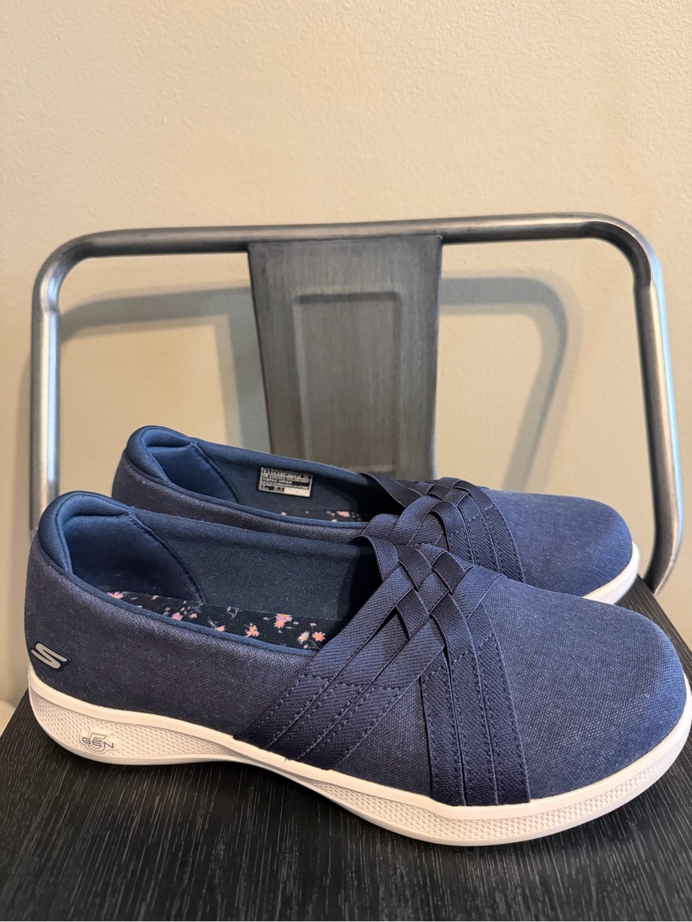 Skechers GOwalk Lite Navy Goga Mat Slip On Shoes 7.5
